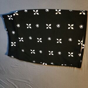 LuLa Roe classic pencil skirt